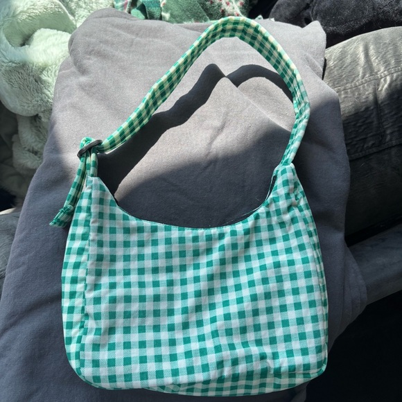 BAGGU Handbags - 🚫🚫sold🚫🚫💚Baggu Mini Nylon Shoulder Bag